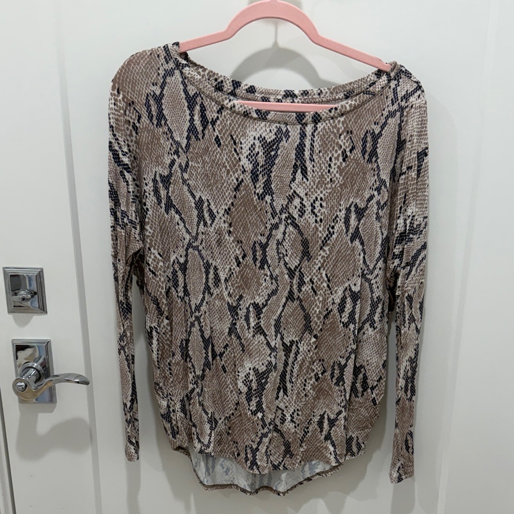 Express Snake-Print Long Sleeve Top - Beige & Black